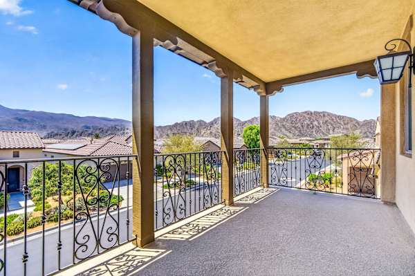 Exclusive Escape: Poolside Luxury near Scenic Golf