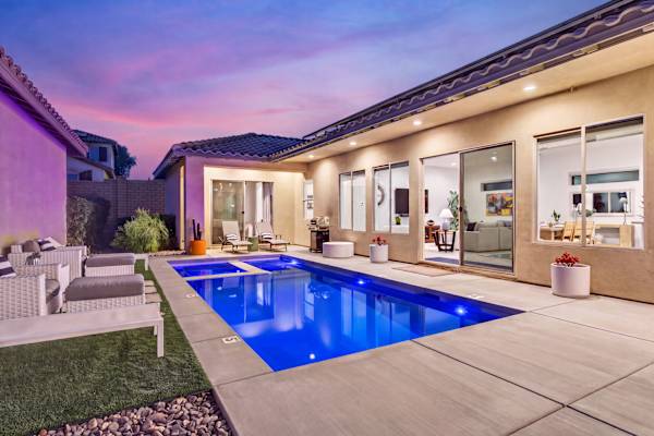 El Encanto: EV Charger, Pool, Spa & BBQ