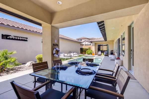 El Encanto: EV Charger, Pool, Spa & BBQ