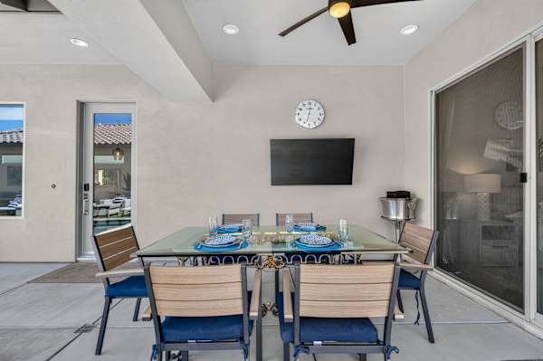 El Encanto: EV Charger, Pool, Spa & BBQ