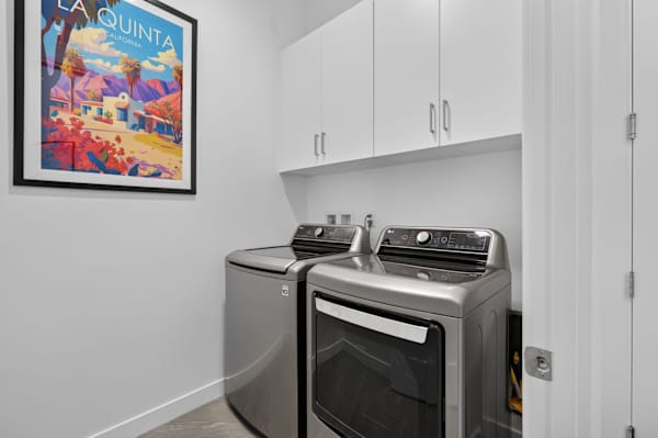 El Encanto: EV Charger, Pool, Spa & BBQ