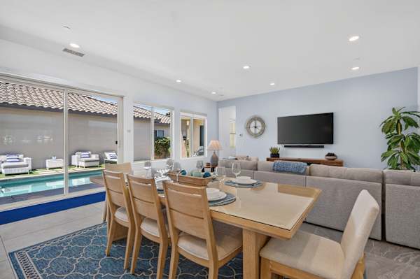 El Encanto: EV Charger, Pool, Spa & BBQ