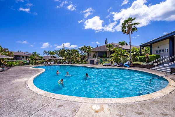 Mauna Kai pool with seating and garden landscape