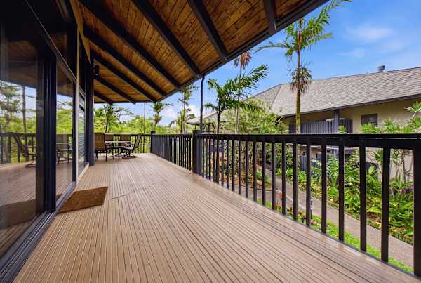 Lanai off master bedroom