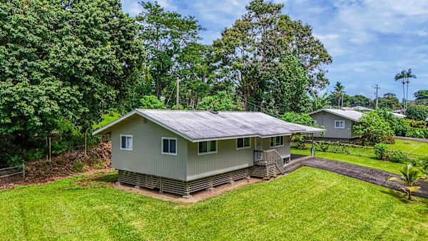 Big Island Hilo Tropical Oasis