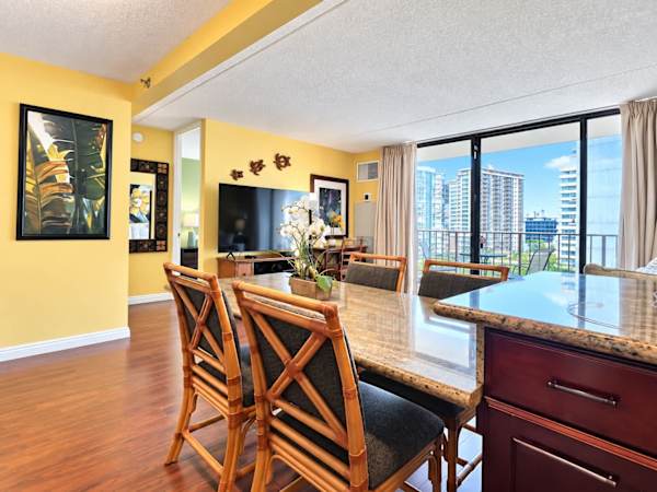 Share meals together in your dining area for 4!