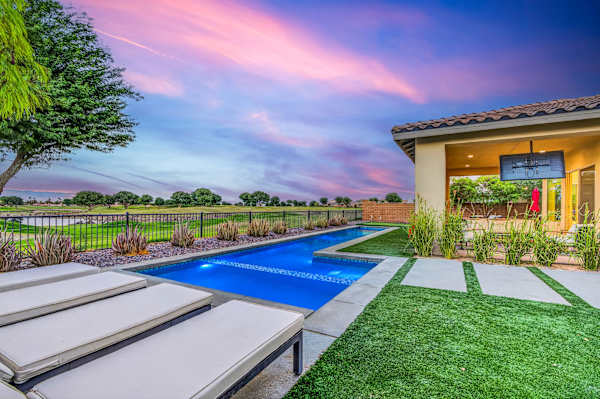 Desert Chill: Pool & Spa at PGA West Stadium