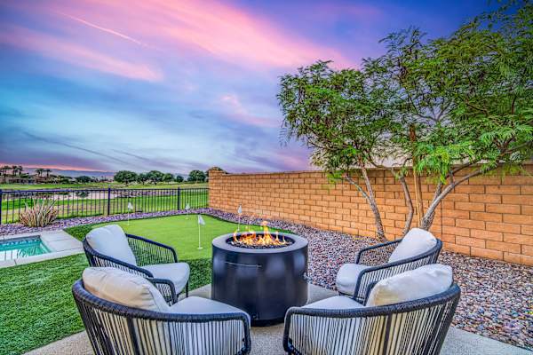 Desert Chill: Pool & Spa at PGA West Stadium