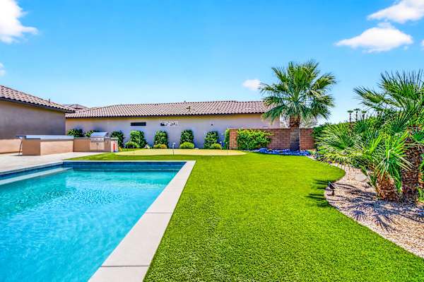 PGA West: Your Poolside & Fire Pit Haven