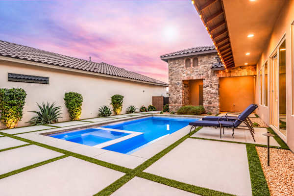 Golfers' Paradise: Pool, Spa, EV Charger