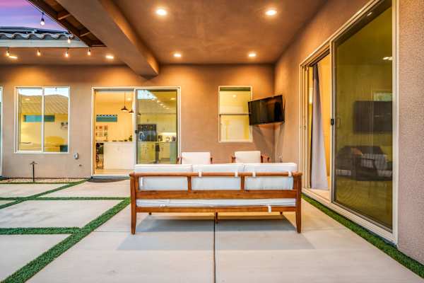 Golfers' Paradise: Pool, Spa, EV Charger
