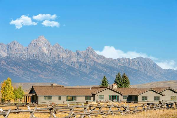 Abode at Grand Teton Vista, Teton views, private hot tub, wildlife
