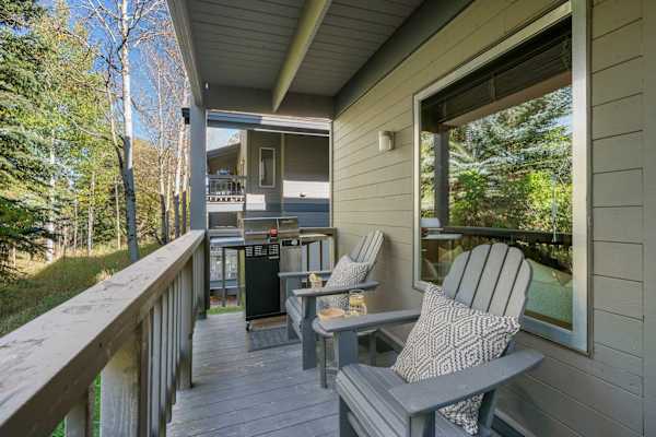 Abode at Sundance, spacious & cozy, walk to lift, hot tub & pool
