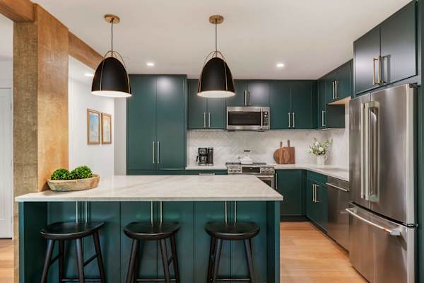 Abode at Sundance, spacious & cozy, walk to lift, hot tub & pool