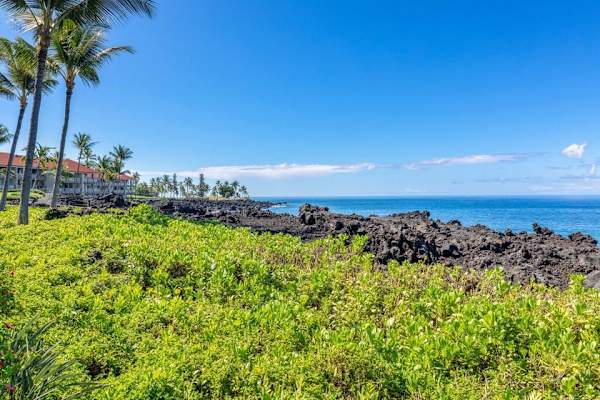 Keauhou Surf & Racquet 3-201