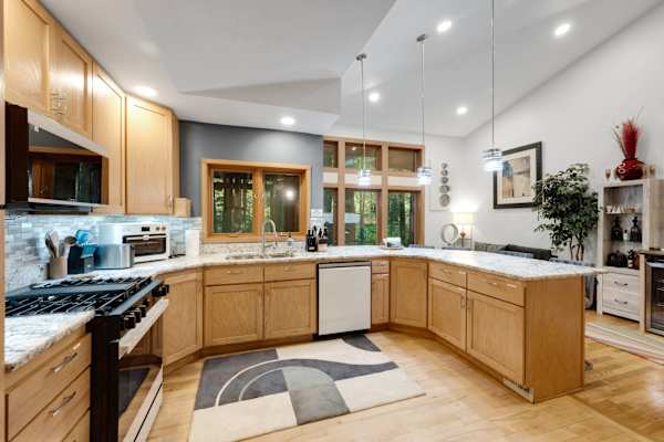 Woodinville Retreat | Decks | BBQ & Fireplace 20 Make homemade meals and share good conversations around here.