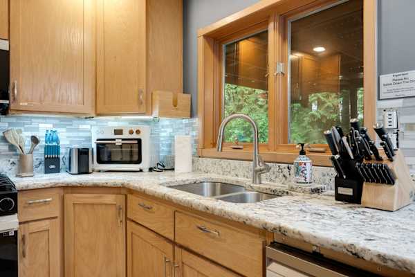 Woodinville Retreat | Decks | BBQ & Fireplace 21 Woodinville Retreat | Decks | BBQ & Fireplace