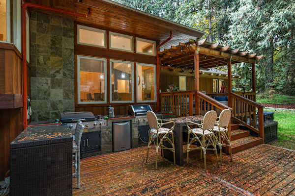 Woodinville Retreat | Decks | BBQ & Fireplace 49 Woodinville Retreat | Decks | BBQ & Fireplace