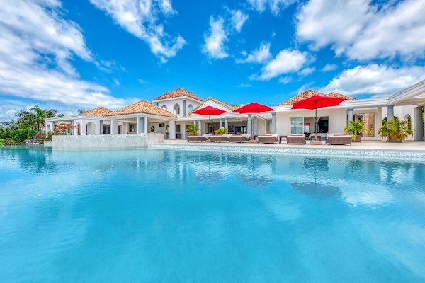 Villa Just in Paradise – Panoramic Luxury Retreat in St. Martin