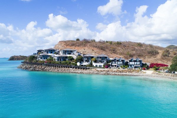 Ocean Azul – Modern Infinity-Pool Villa Overlooking Darkwood Beach, Antigua and Barbuda
