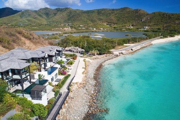 Ocean Blue – Oceanfront Luxury Beach Villa at Tamarind Hills, Antigua