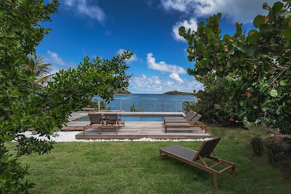 Villa Baltazar – Waterfront Luxury Villa Facing Pinel Islet, Saint Martin