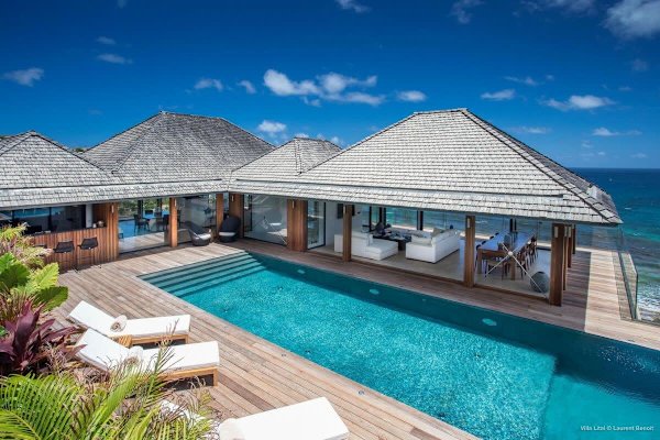 Villa FIREFLY – Contemporary 7-Bedroom Retreat with Ocean Views