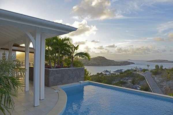 Villa LAGON JAUNE – Twin Villa Estate with 7 Bedrooms & Ocean Views in Petit Cul de Sac, St. Barths