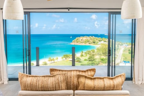 Panorama Suite – Oceanview Luxury Suite at Tamarind Hills, Antigua