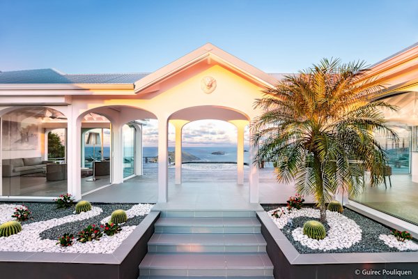 Villa BYZANCE – Elegant Serenity with Sunset Jacuzzi Views