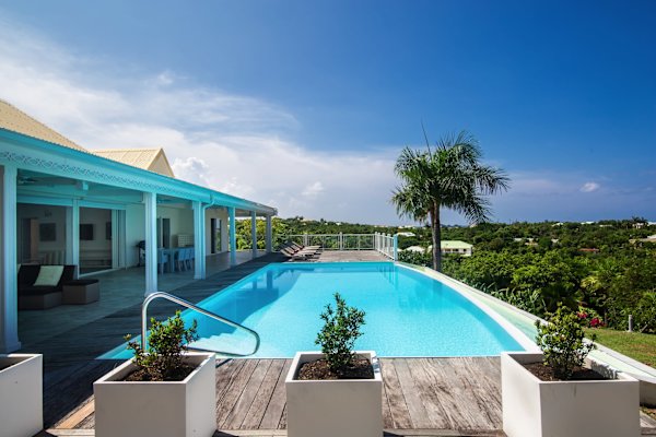 Villa Callisto – Contemporary Pool Villa in Terres Basses, St. Martin