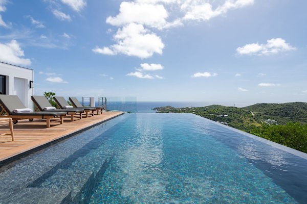 Villa SCARLETT – Chic Hillside Hideaway in Dévé, St. Barths