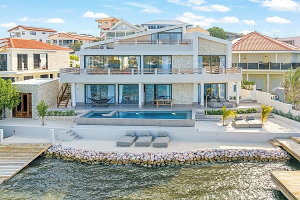 Villa The View | Luxury Waterfront Living on the Spanish Water