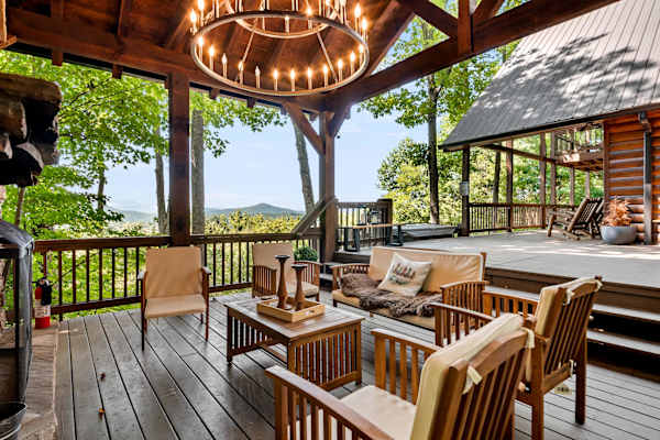 Blue Ridge Georgia luxury cabin great room managed by Chādy Property Management