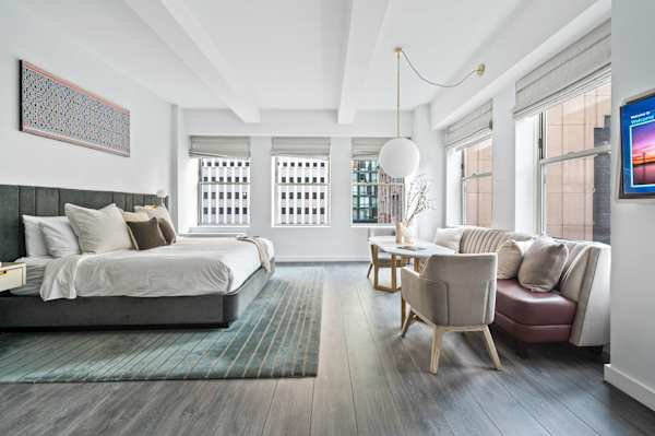 17John: Deluxe King Studio Apartment