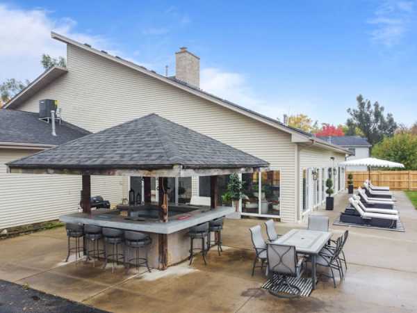 Highwood Haven/Indoor Pool/Hot Tub/Arcade