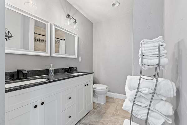 Pine Terrace/Hot Tub/Entertainment Garage/6bdrm