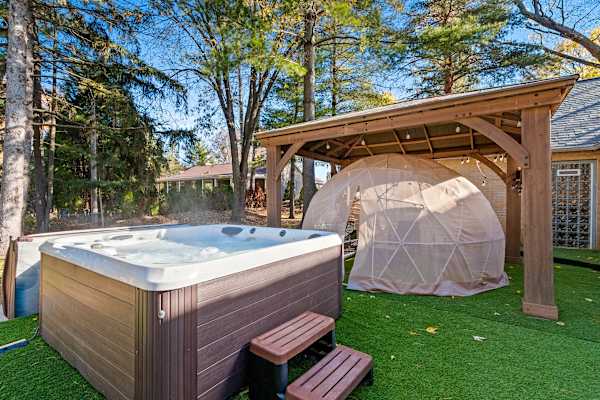 Pine Terrace/Hot Tub/Entertainment Garage/6bdrm