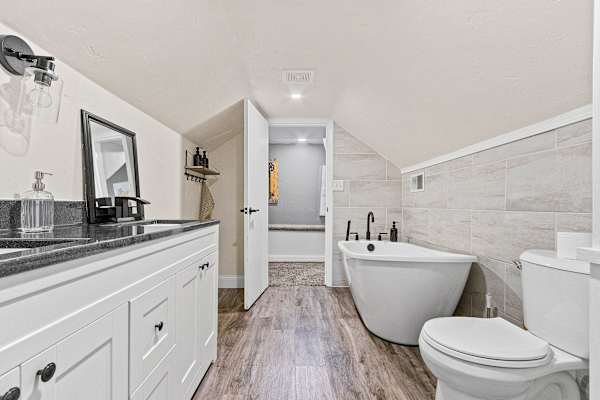 Pine Terrace/Hot Tub/Entertainment Garage/6bdrm