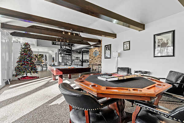 Pine Terrace/Hot Tub/Entertainment Garage/6bdrm