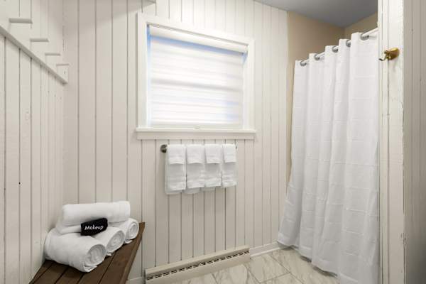 Windrush: Indoor Pool/Hot Tub/Sauna/Arcade