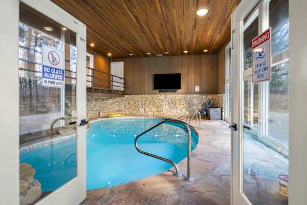 Windrush: Indoor Pool/Hot Tub/Sauna/Arcade