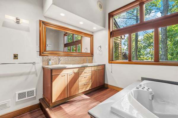Deer Run Lodge/Indoor Pool/Basketball/Hot Tub