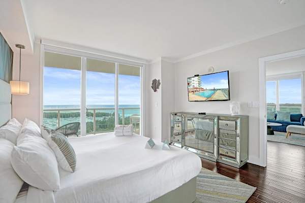 Bright Spacious 2BR Miami Retreat Balcony View