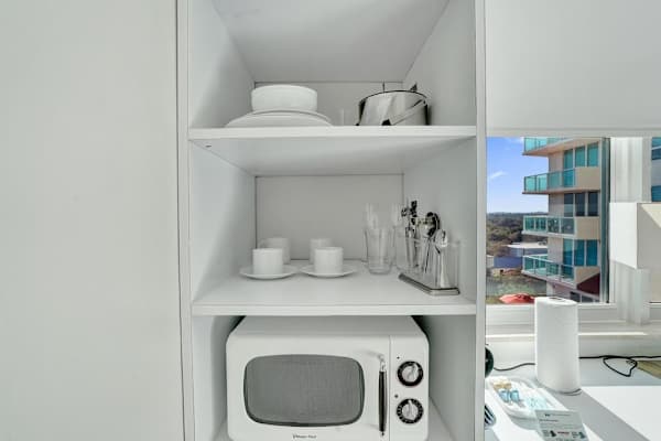 Bay View Studio Retreat in Coconut Grove