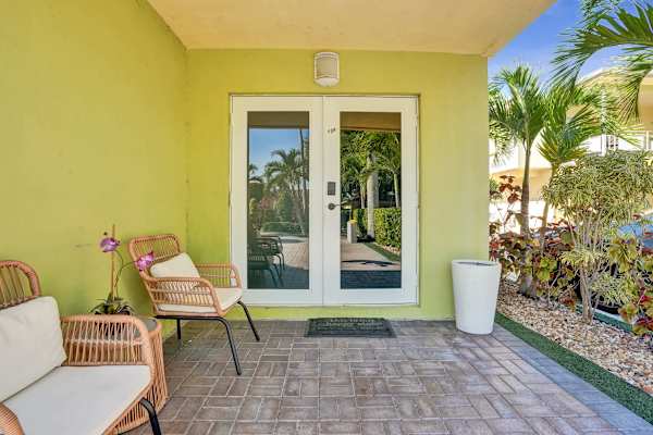 Modern Lake Worth Suite w Patio and Pool