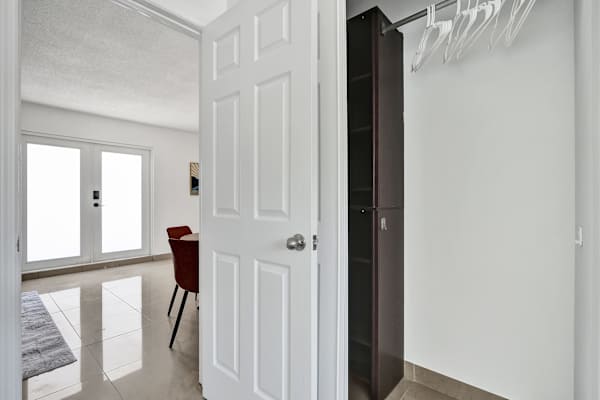 Spacious 1BR Retreat w/ Pool in Lake Worth