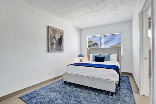Spacious 1BR Retreat in Lake Worth