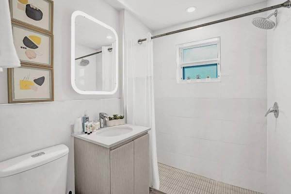 Eden Collection 1BR w/ Kitchen Near Beach