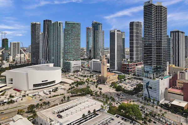 Luxury Miami Studio | City & Bay Views
